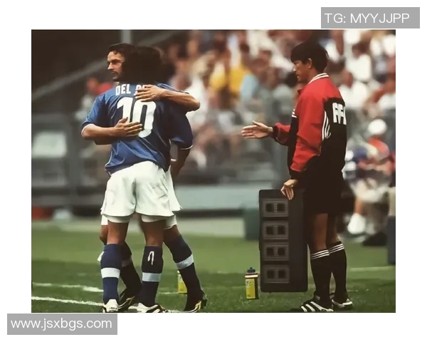 足球帝引领新时代的绿茵传奇探索足球背后的故事与激情 足球帝引领新时代的绿茵传奇探索足球背后的故事与激情